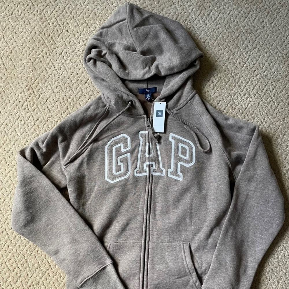 NWT Gap Sweatshirt